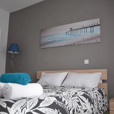 Pebble Sea Breeze Apartment *